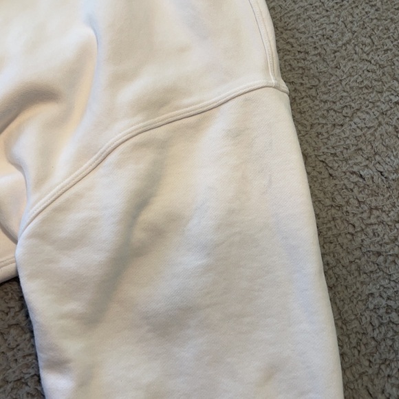Lululemon White special edition crewneck size 6 - Picture 3 of 7